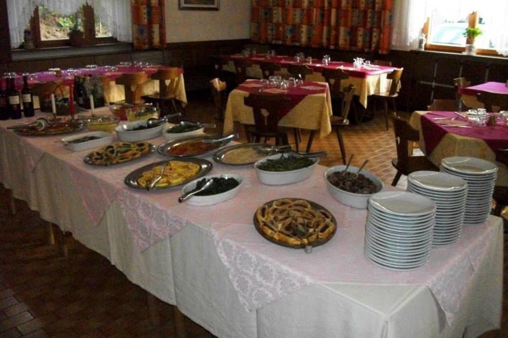 Hotel Casa Alpina Dobbiaco Esterno foto