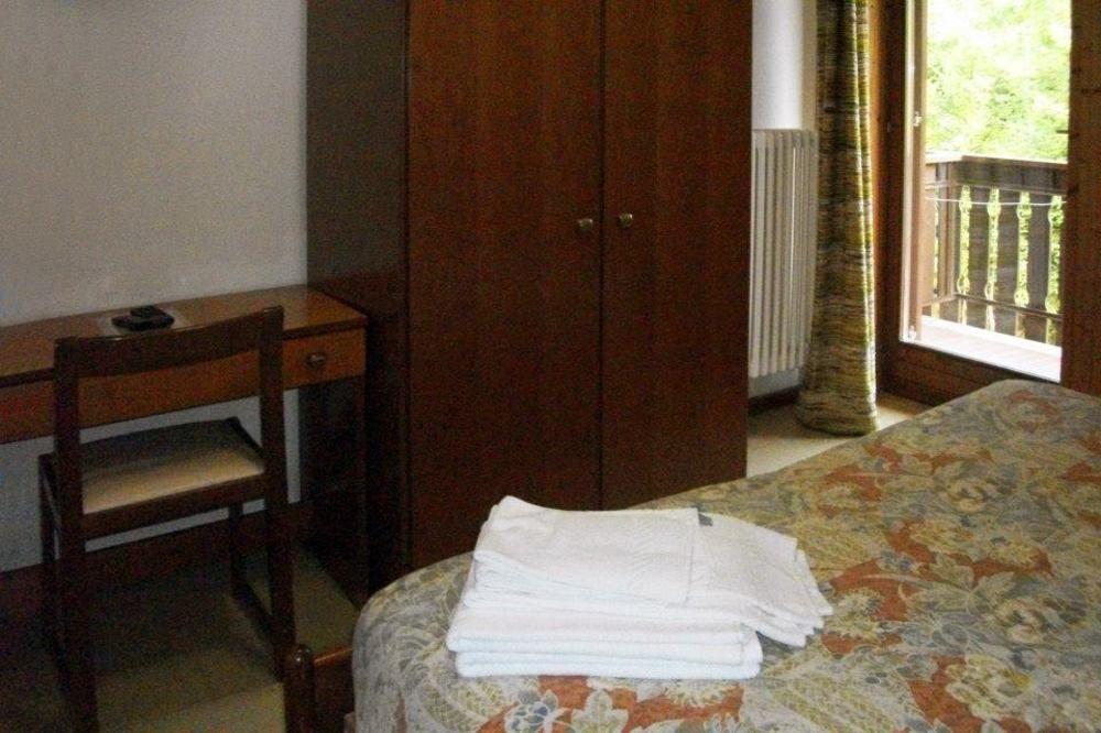 Hotel Casa Alpina Dobbiaco Esterno foto