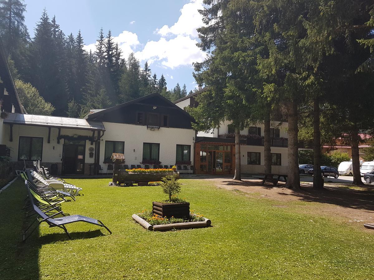 Hotel Casa Alpina Dobbiaco Esterno foto
