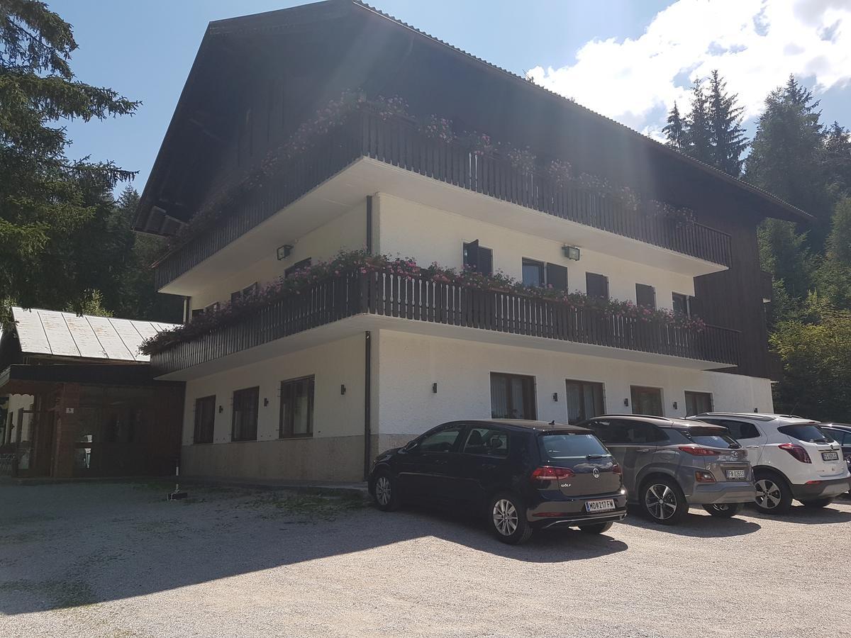 Hotel Casa Alpina Dobbiaco Esterno foto